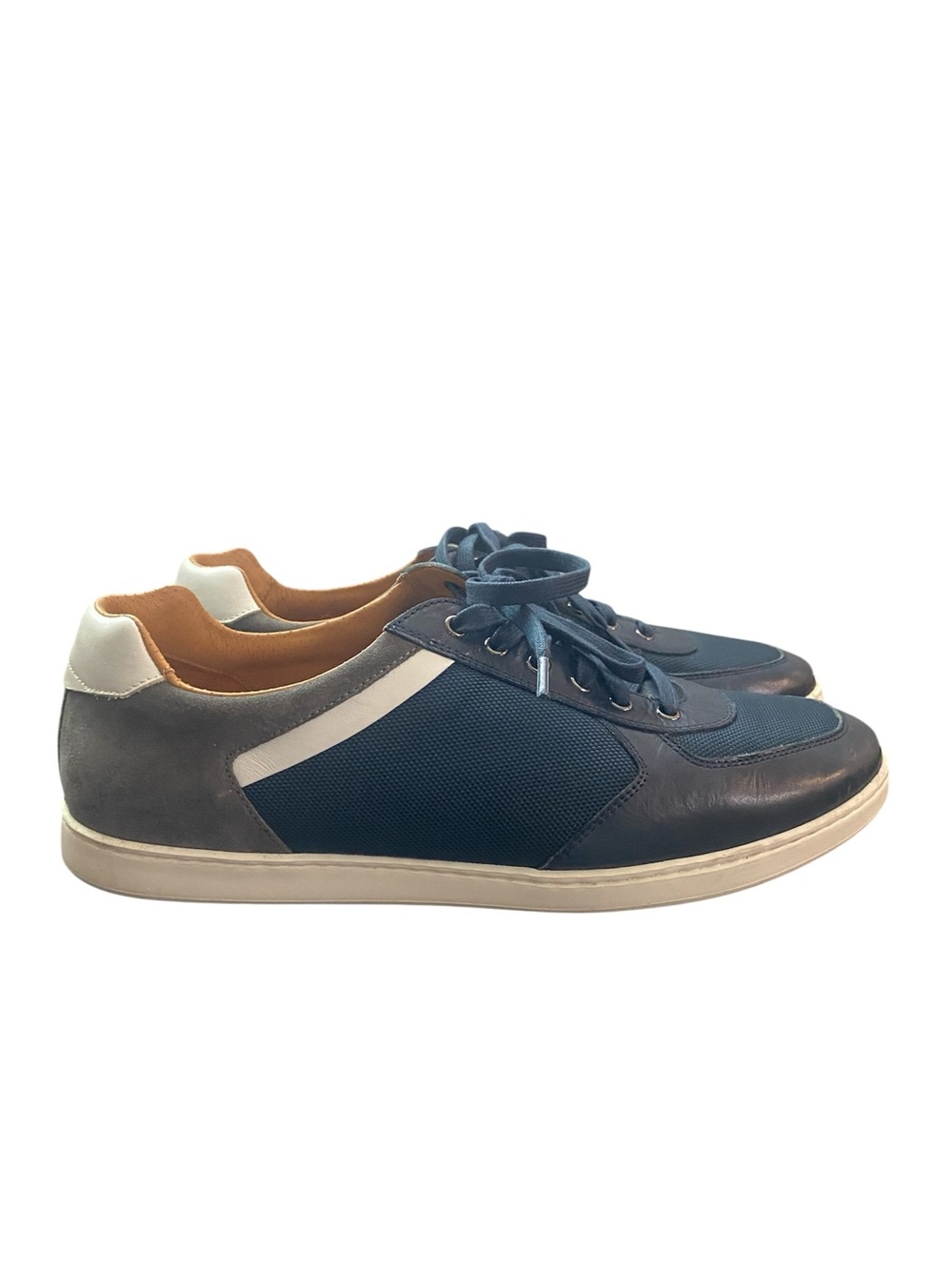 Magnanni Navy & Grey Suede Size 11 Sneakers